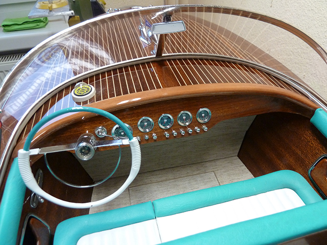 Modellboot Riva Instrumente